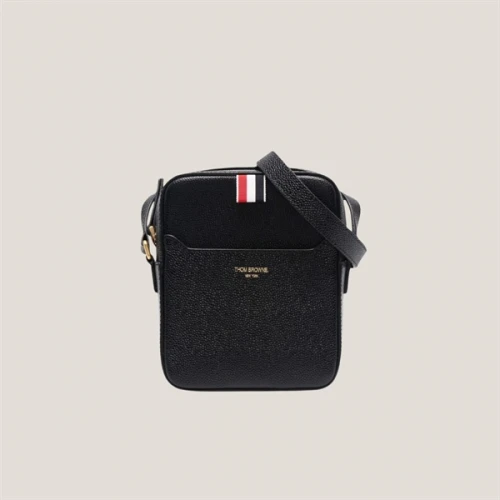 THOM BROWNE Pebble Texture Messenger Bag