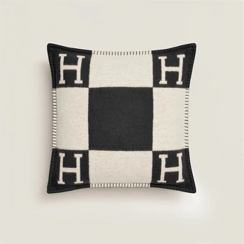 HERMES Avalon Pillow Small Model BLACK